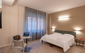 Astoria Comfort Rooms